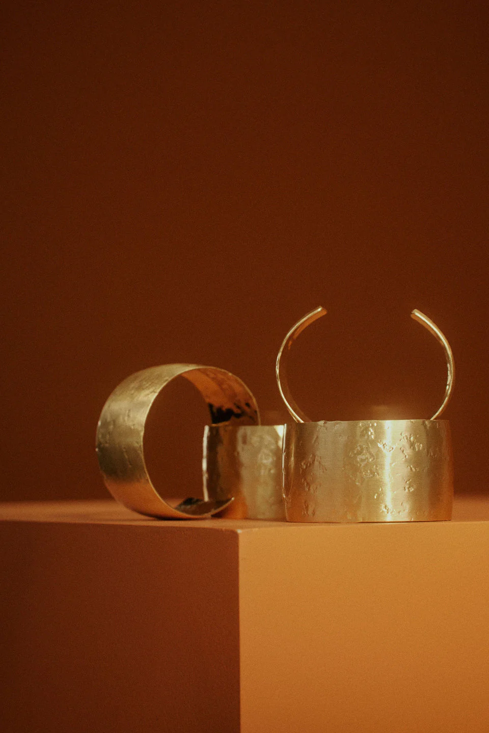 Gild Cuff Bangle – Gold - Image 5
