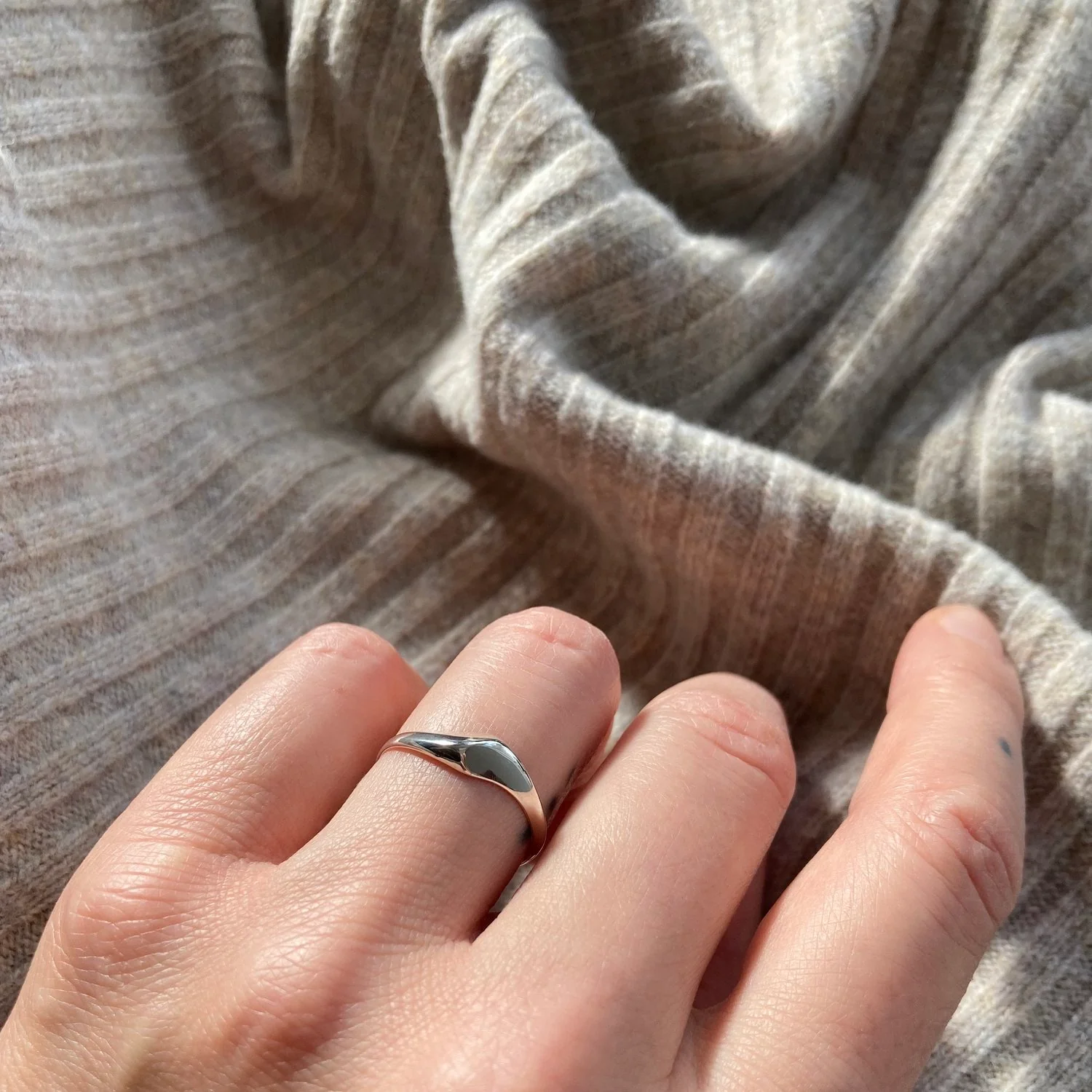 Soupirs II Ring - Image 2