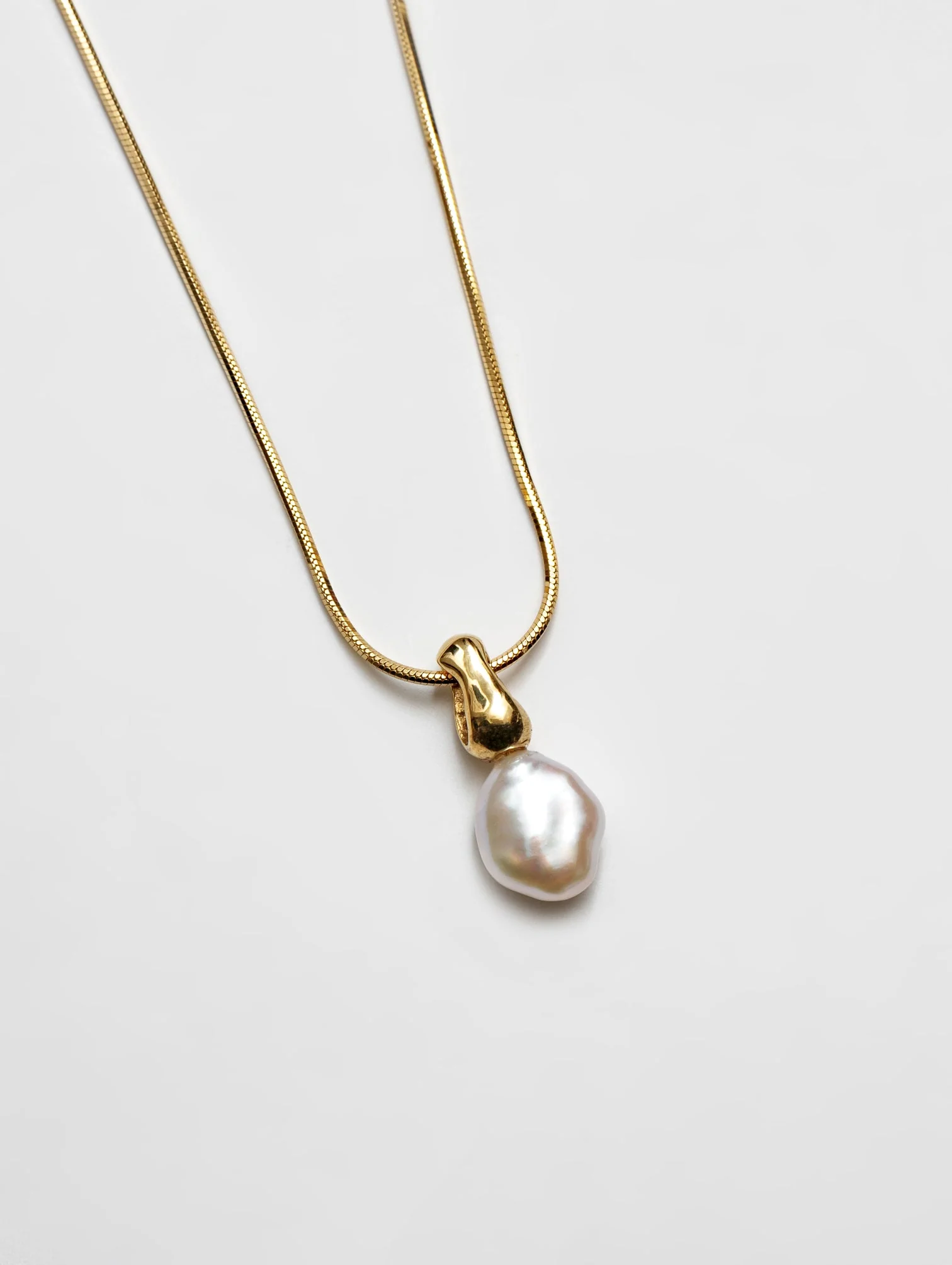 Emmy Necklace – Gold