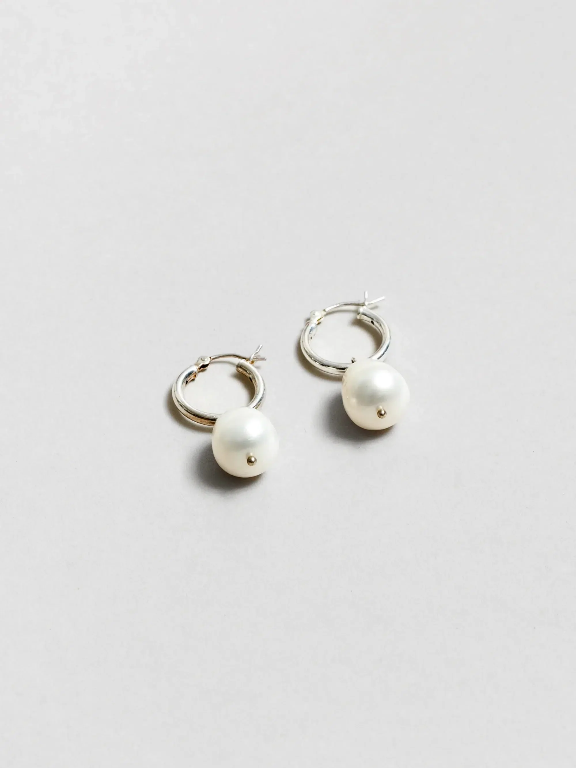 Pearl Hoops – Silver